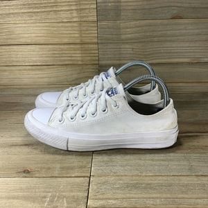 Converse CTAS CHUCK 2 Canvas Low Top Shoes Womens Size 6.5 Off White